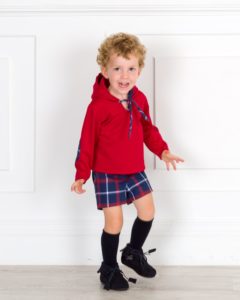 Conjunto Niño Sudadera Capucha Rojo & Short Cuadros Marino De La Peppa Moda Infantil