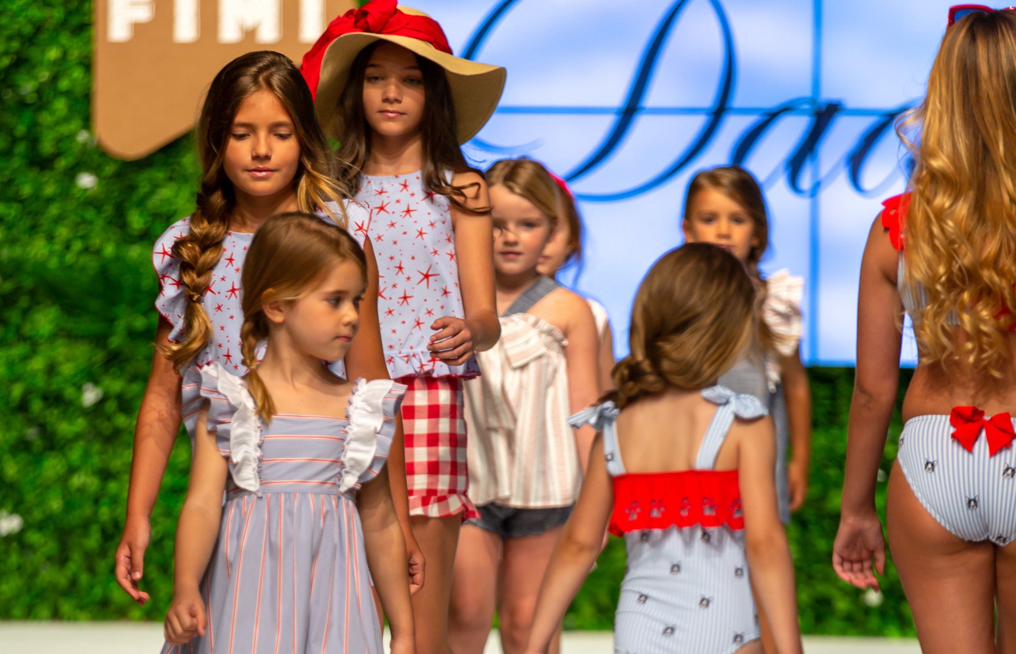 barricada modo disfraz Lo que vimos en FIMI: Tendencias en moda infantil para la próxima primavera-verano  2020 - Blog MissBaby