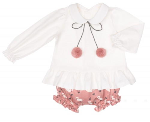 Conjunto Blusa Crudo con Pompones & Ranita Estampado Cisnes Rosa