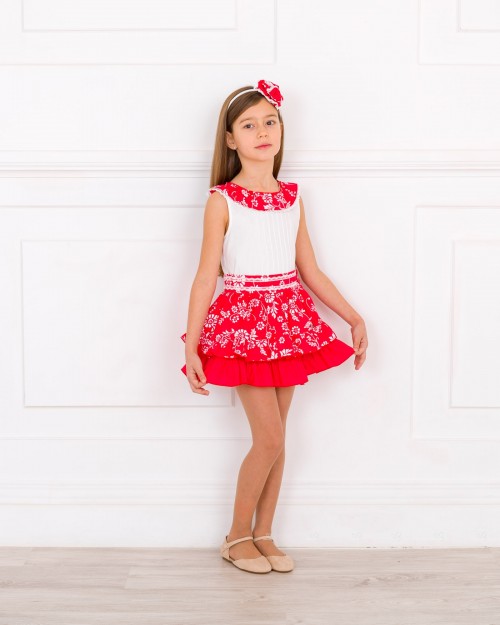 Outfit Conjunto Blusa Blanco & Falda Estampado Floral Rojo