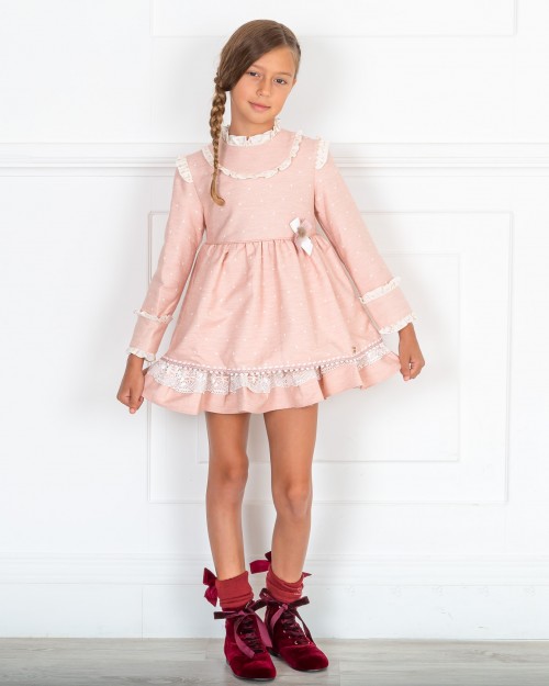 Outfit Niña Vestido Rosa Empolvado con Topitos & Botines Terciopelo Granate  