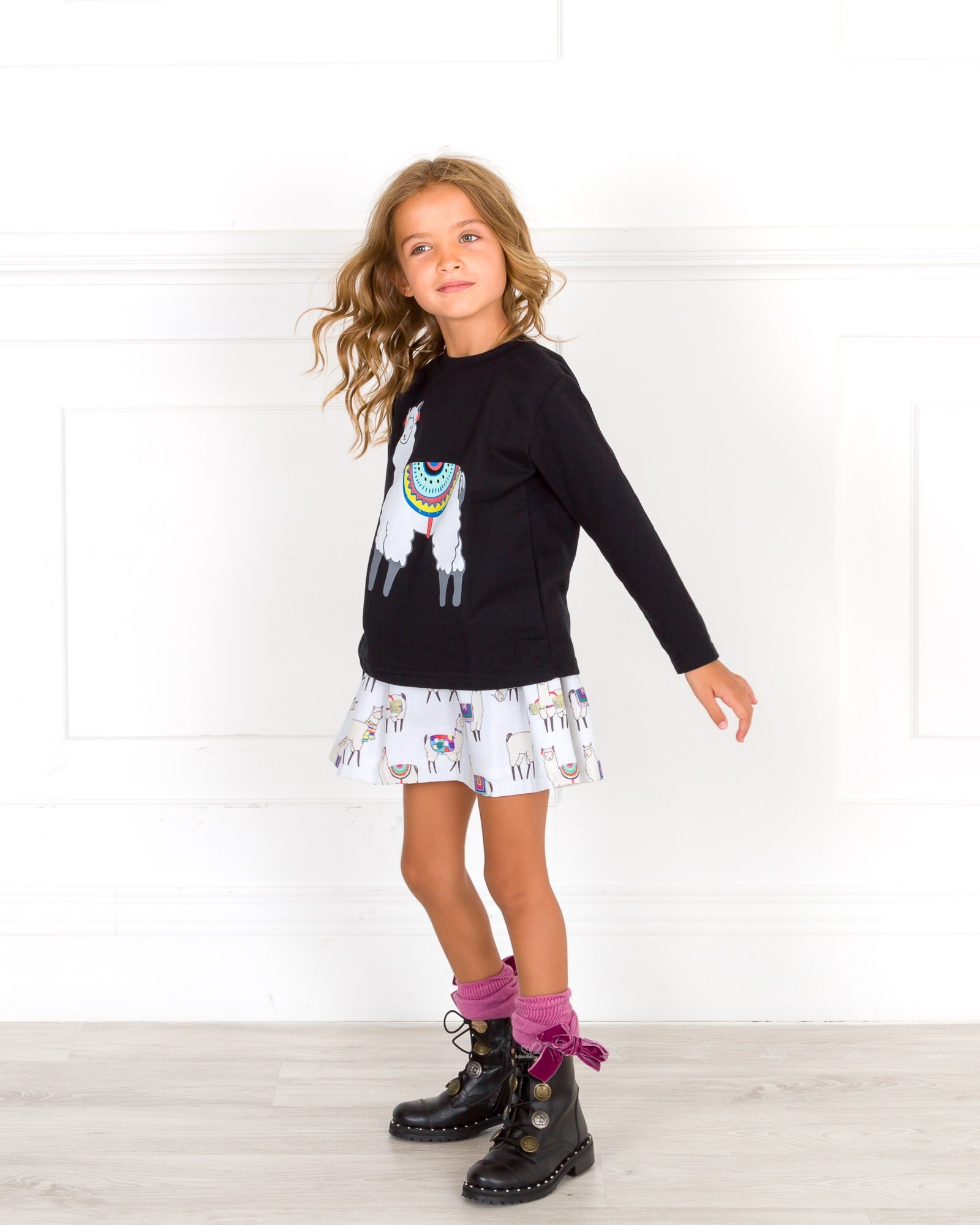 35+ Ideas Para Girls Black Skirt Outfit - Frank and Cloody